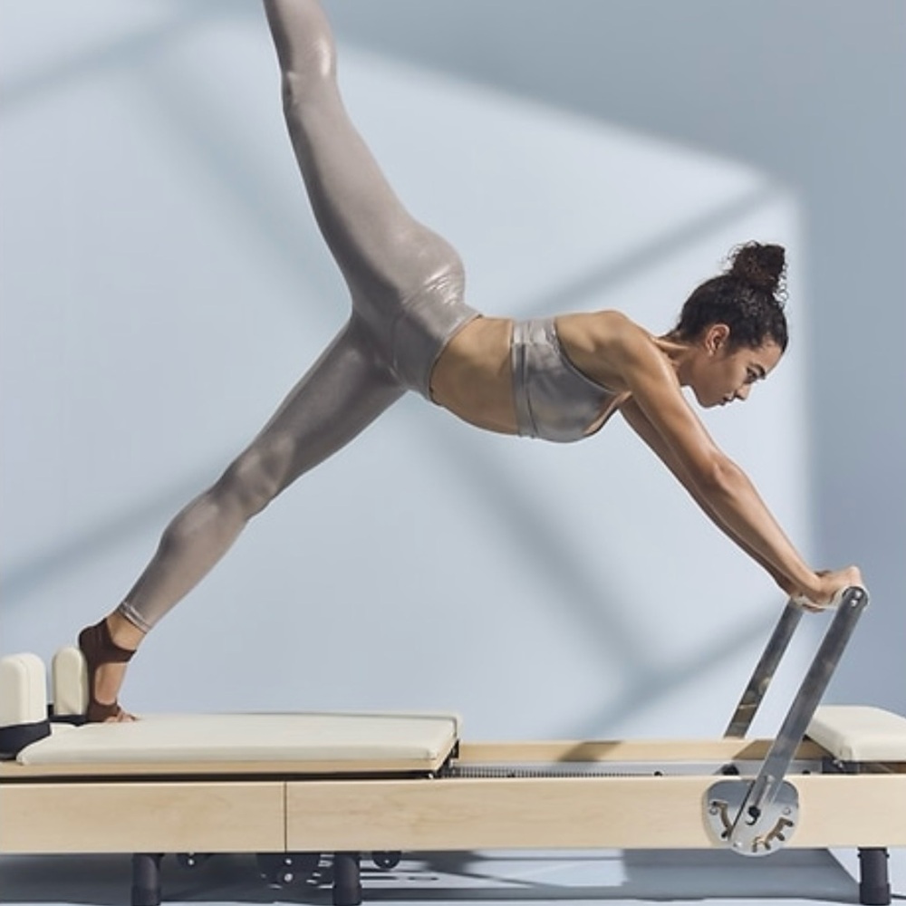 Stylish Silver Activewear leggings